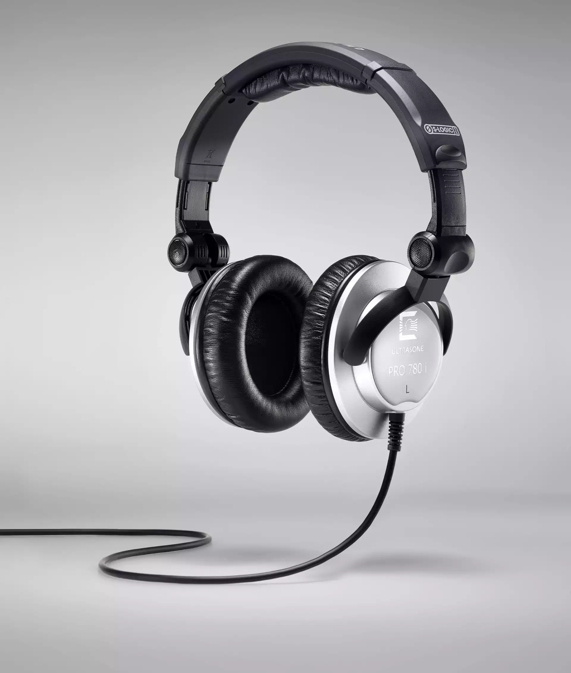 https://www.player.hr/images/products/big/32921.webp
