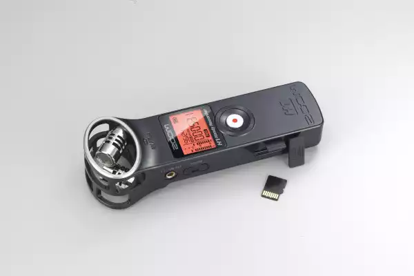 https://www.player.hr/images/products/big/4120.webp
