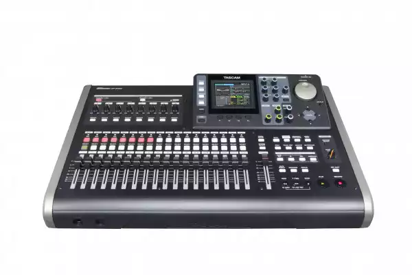 TASCAM DP 24