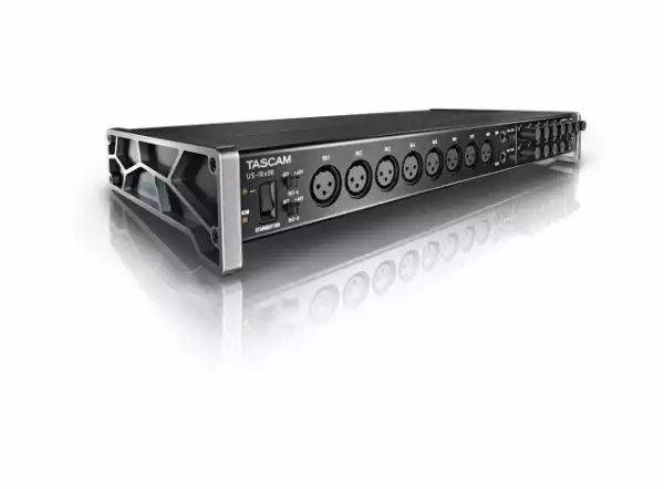 https://www.player.hr/images/products/big/8364.webp