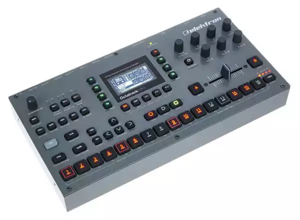 https://www.player.hr/images/products/big/8551.webp