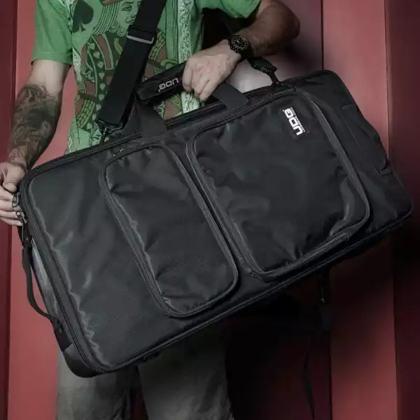 https://www.player.hr/images/products/big/8885.webp